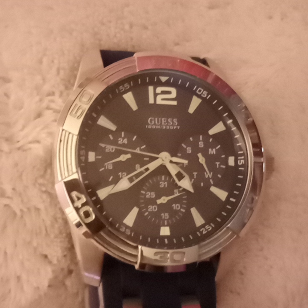 GUESS watch